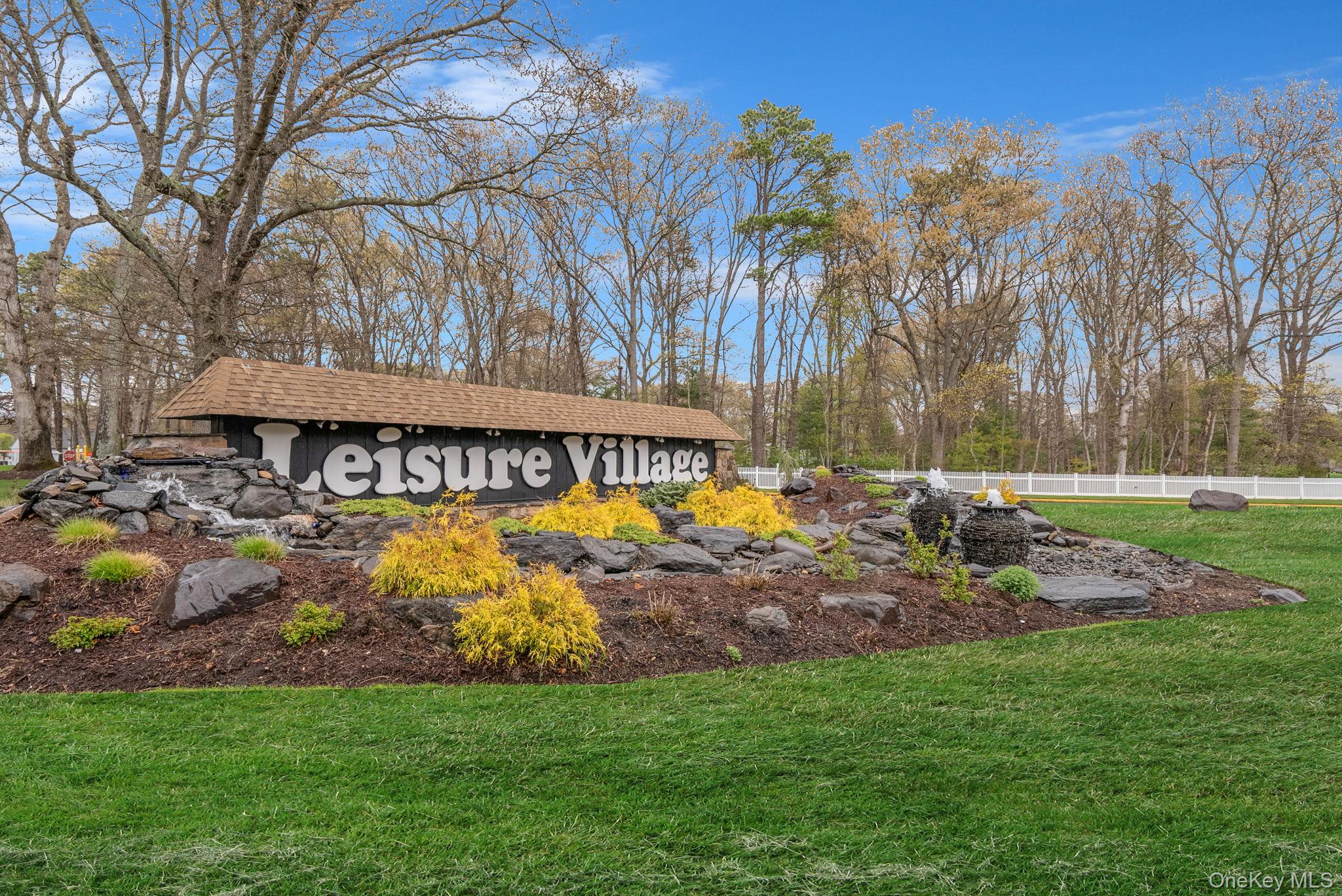 265 Newcastle Court, Unit B Ridge, NY 11961 - Photo 27 of 34