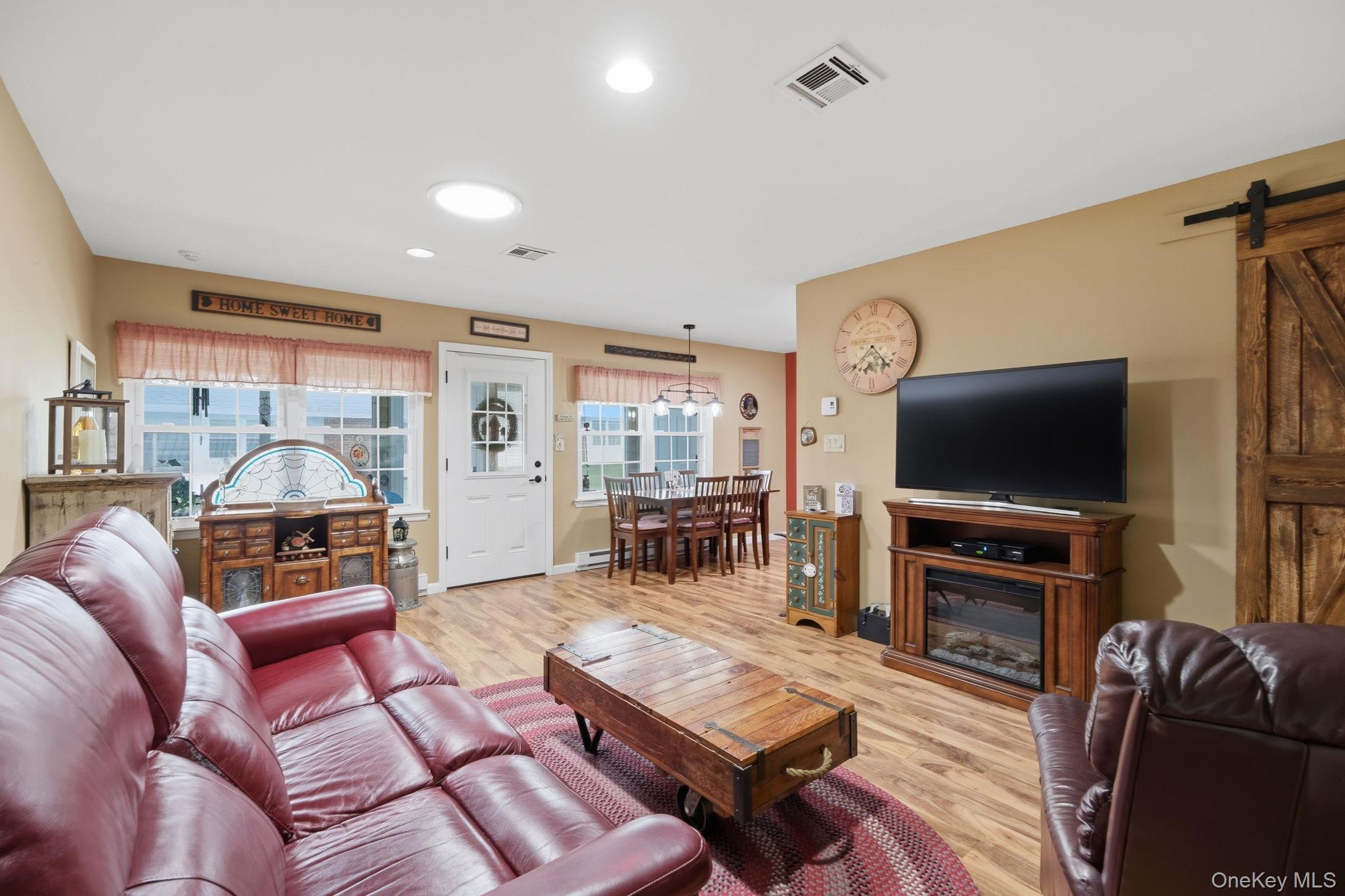 265 Newcastle Court, Unit B Ridge, NY 11961 - Photo 10 of 34