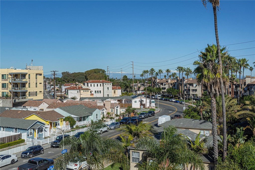 328 3rd Street Huntington Beach, CA 92648 - Photo 35 of 42 a view of a city & street