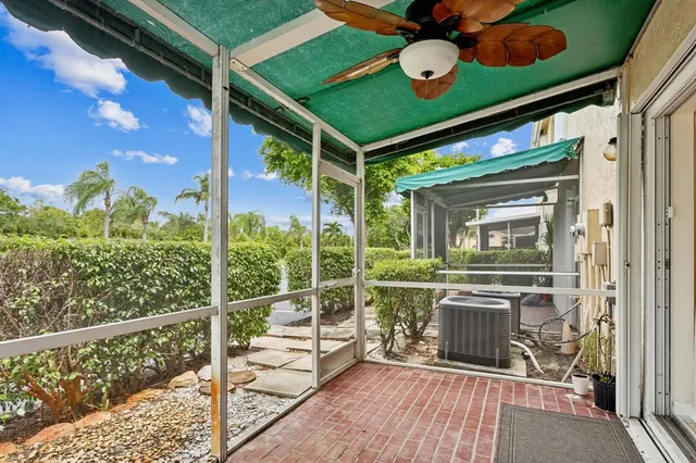 a view of outdoor space