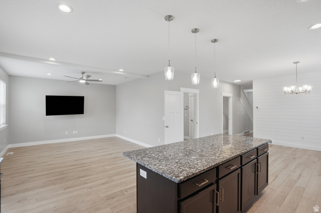 559 Rundel Way Draper, UT 84020 - Photo 13 of 63