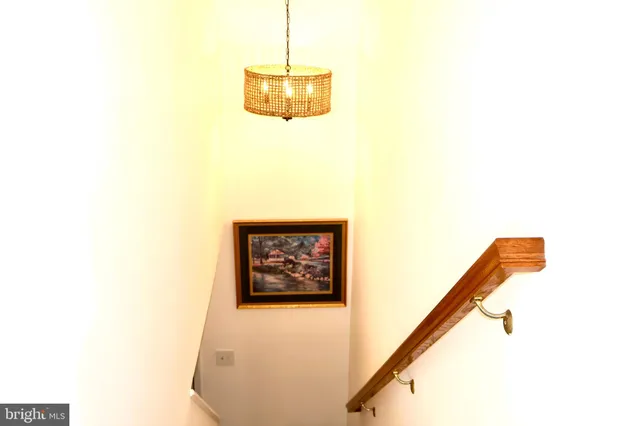 a picture of a wall with a window