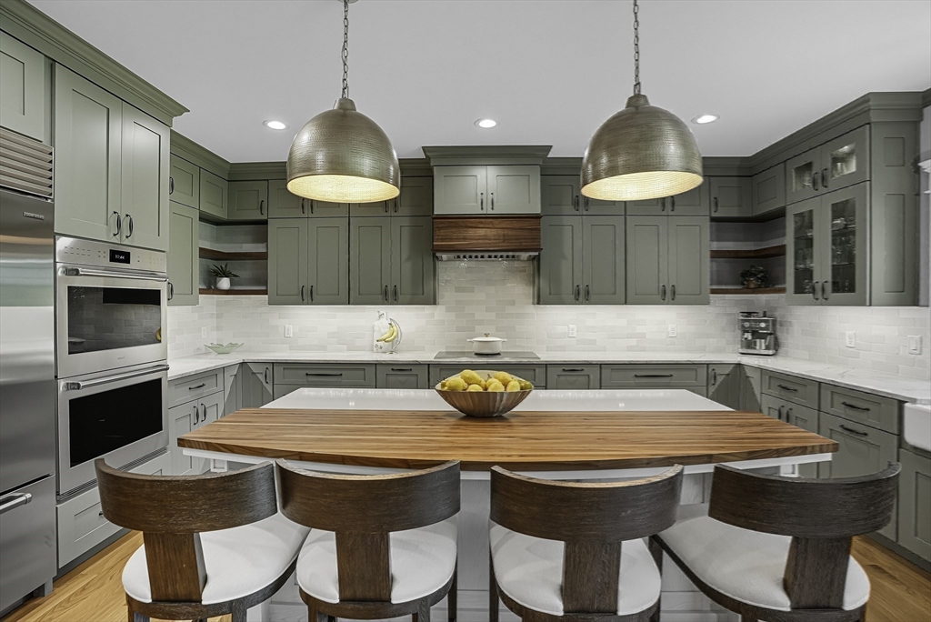 2 Whisper Way Hopkinton, MA 01748 - Photo 5 of 40