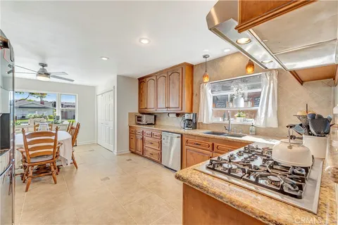 $925,000 | 15914 Lawnhill Drive, La Mirada, CA 90638