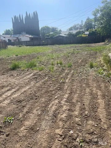 a view of an outdoor space and a yard