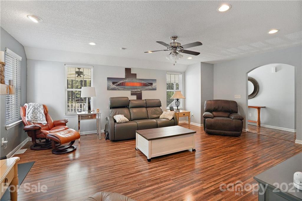 1446 Deer Run Road Catawba, SC 29704 - Photo 9 of 46 Gallery Image 9