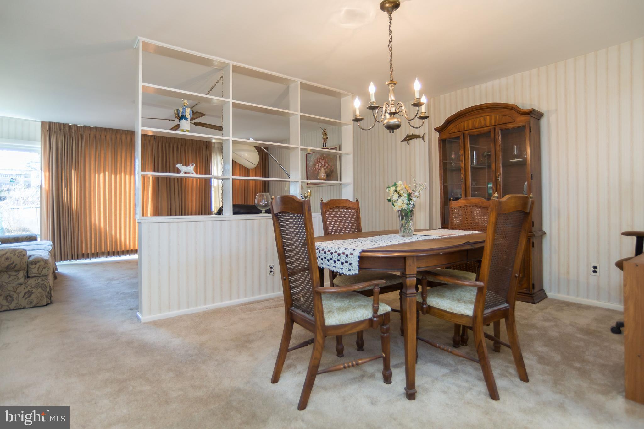 4206 Whiting Road Philadelphia, PA 19154 - Photo 2 of 20 dining room