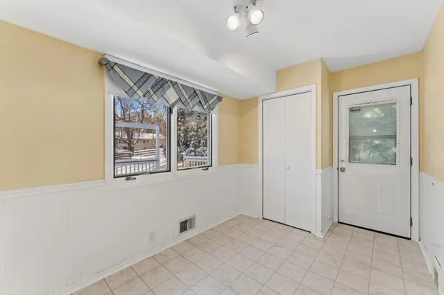 $365,000 | 264 Inglewood Street, Long Lake, MN 55356