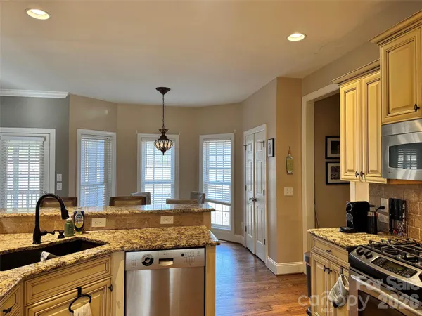 $611,100 | 5006 Shannamara Drive, Matthews, NC 28104