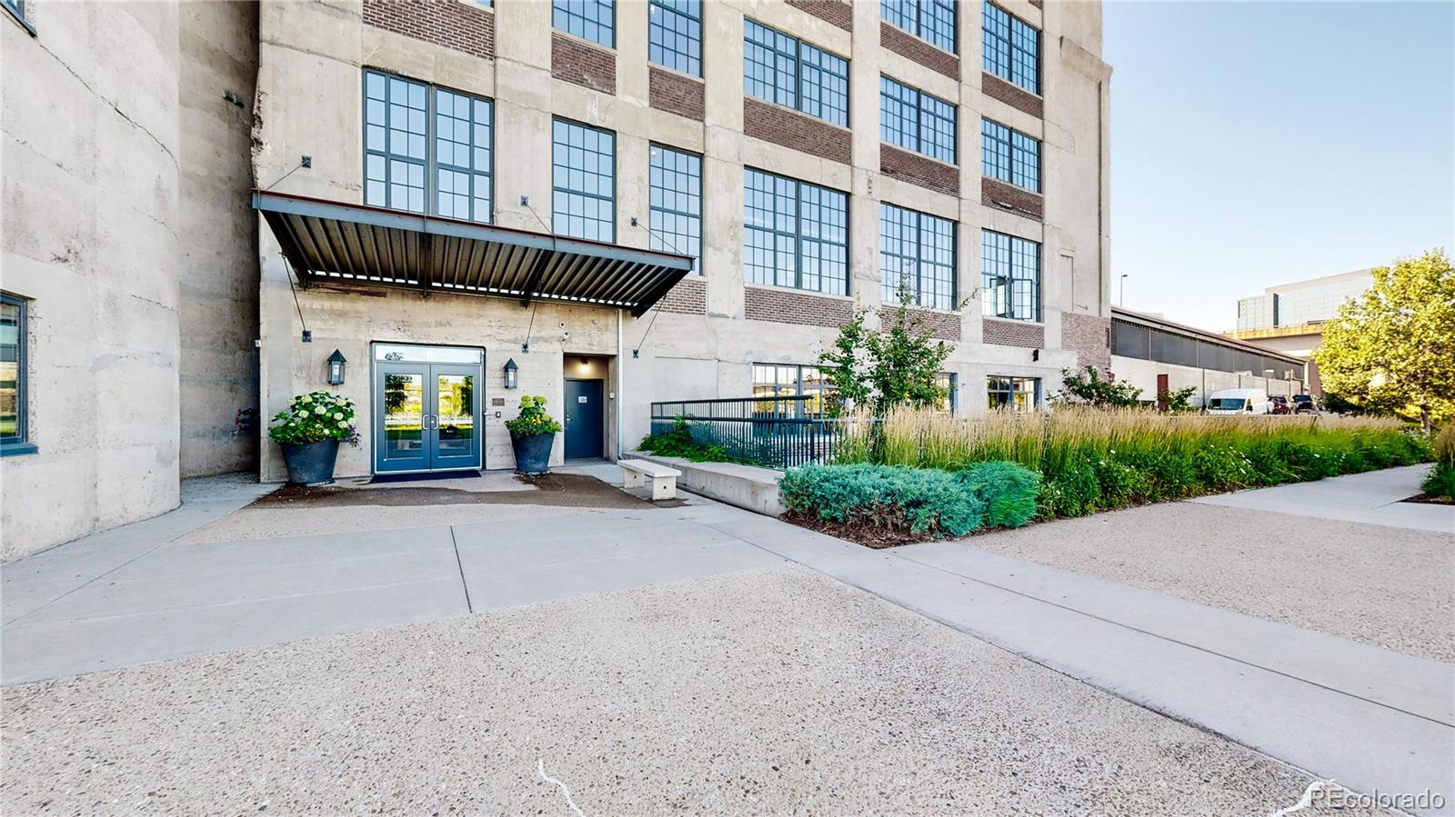 2000 Little Raven Street, Unit 702 Denver, CO 80202 - Photo 36 of 48 front view of a building