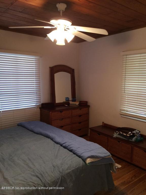 bedroom1