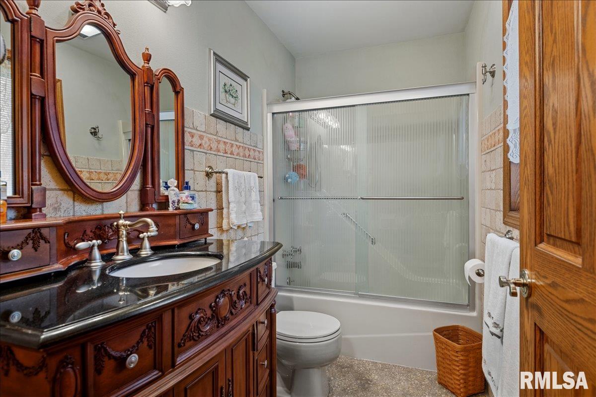 2223 Cardinal Drive Springfield, IL 62704 - Photo 38 of 88