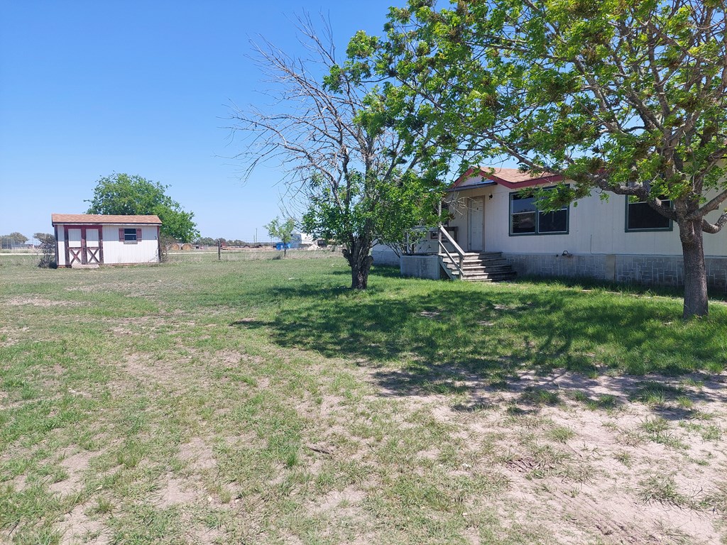 943 Lange Road Harper, TX 78631 - Photo 2 of 14 Gallery Image 2