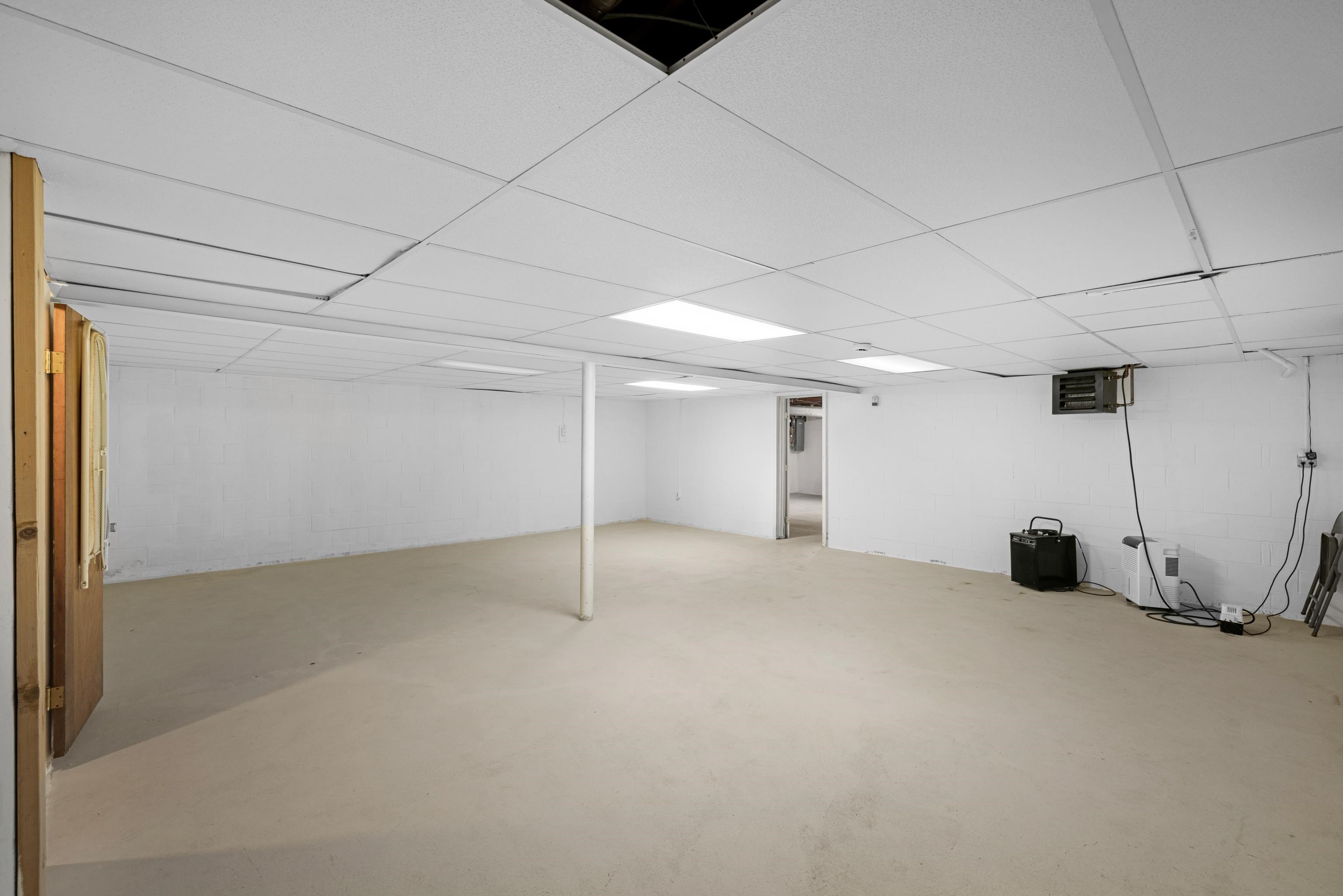 102 Teal Road Rio Grande, NJ 08242 - Photo 33 of 49 a view of an empty room