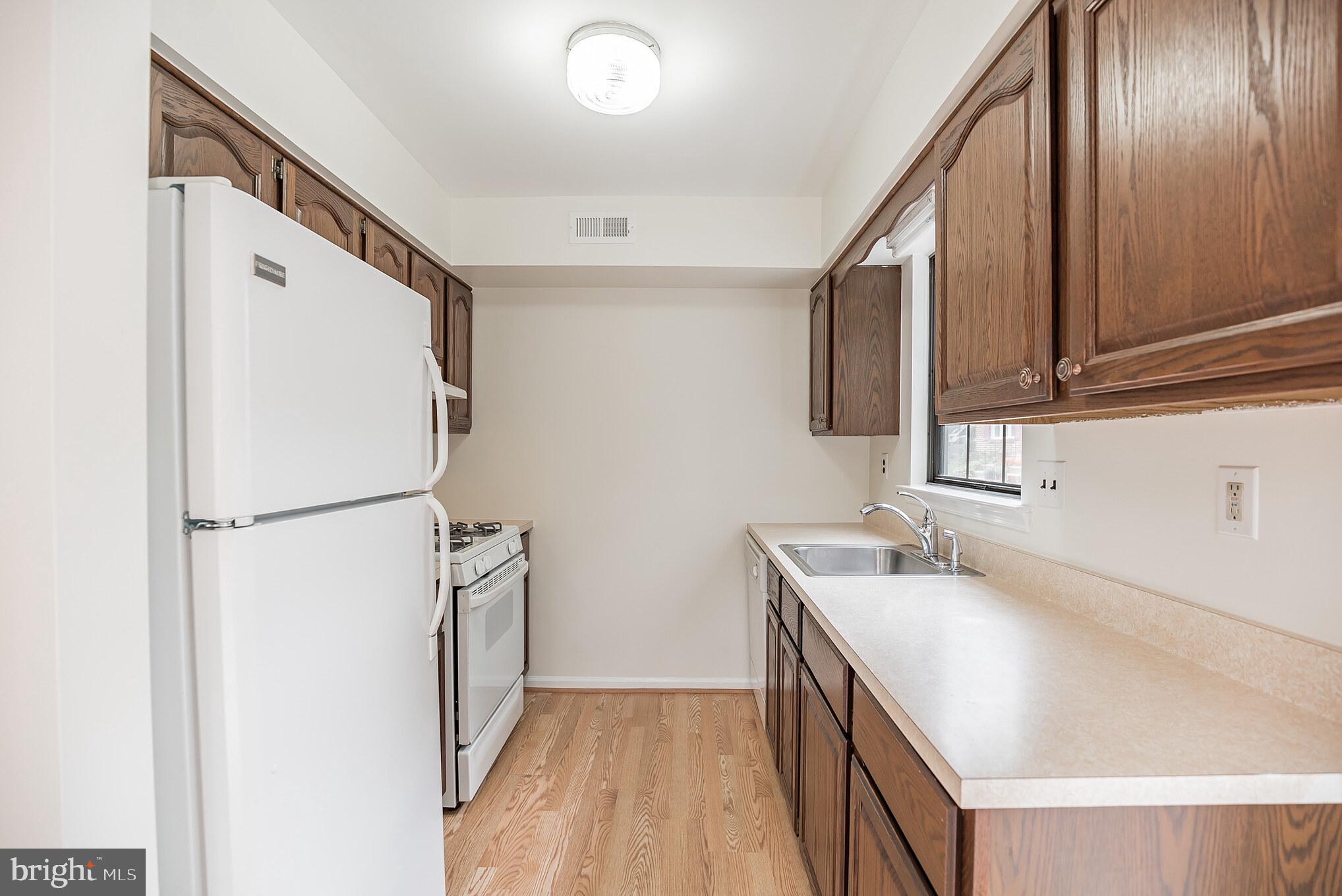 8928 Ridge Avenue Philadelphia, PA 19128 - Photo 14 of 30 Gallery Image 14