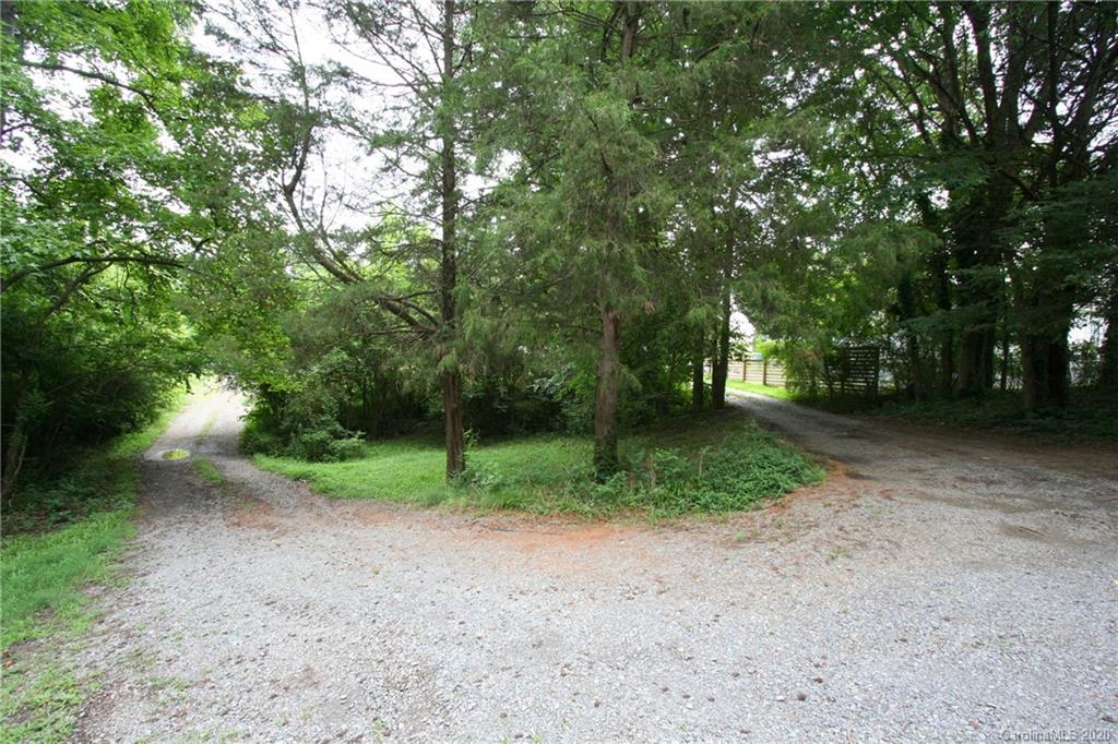 1400 Pleasant Plains Road Matthews, NC 28105 - Photo 4 of 31 a view of outdoor space and yard
