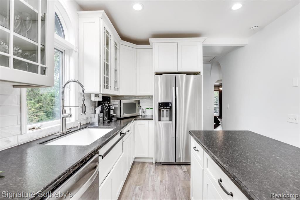 749 Middlesex Road Grosse Pointe Park, MI 48230 - Photo 21 of 69