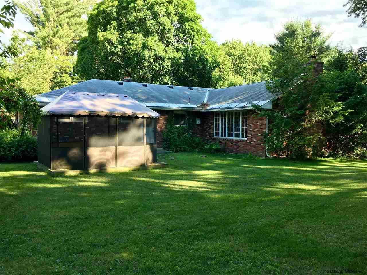 6 Witte Road Guilderland, NY 12203 - Photo 2 of 21 Photo 2