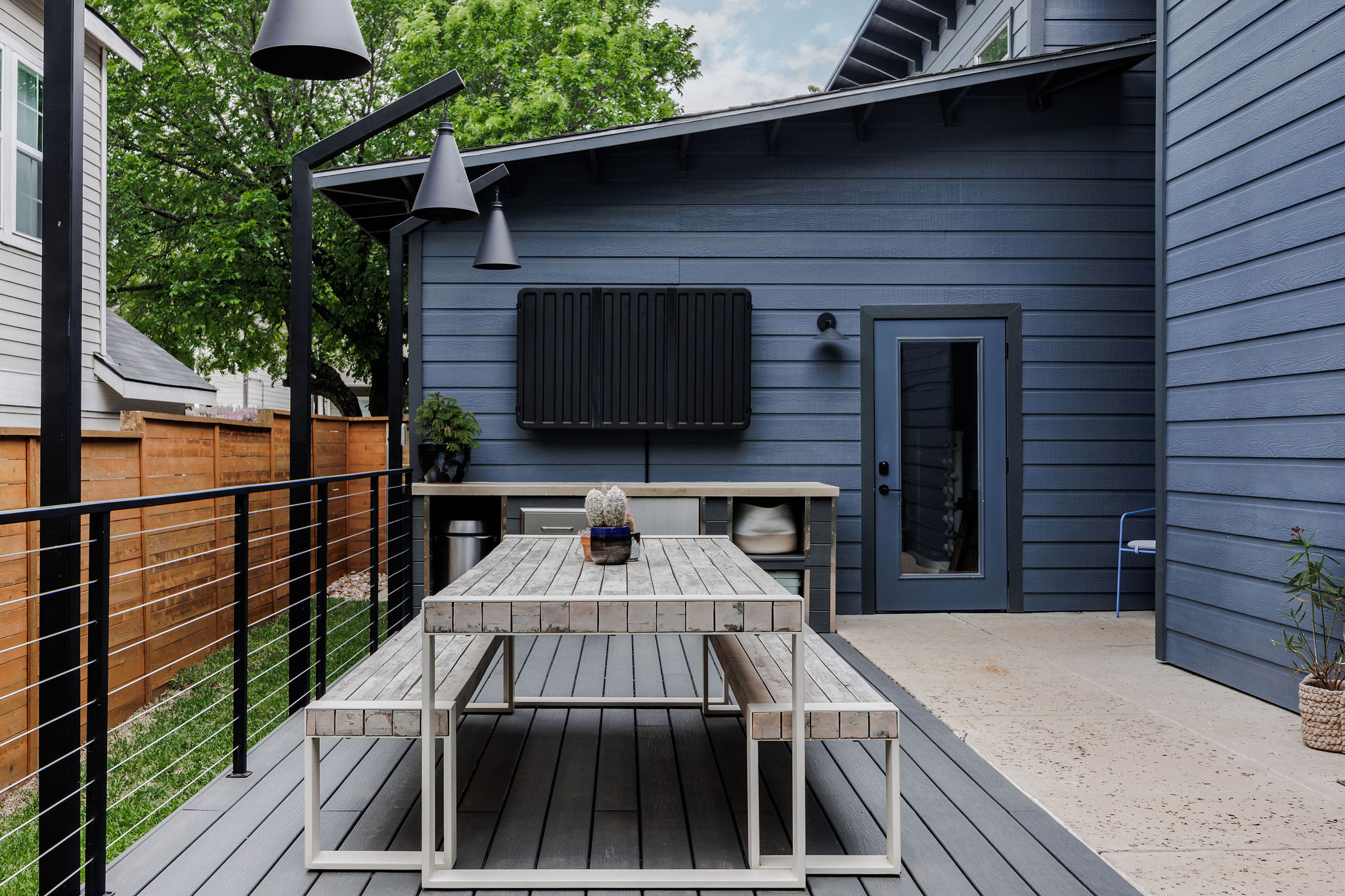 1605 Maple Avenue Austin, TX 78702 - Photo 26 of 33 Expansive outdoor deck featuring wood-finish flooring, cable railing