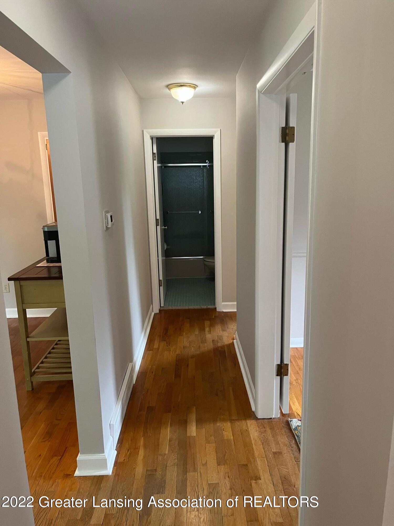 1342 Marble Road East Lansing, MI 48823 - Photo 14 of 27 image5