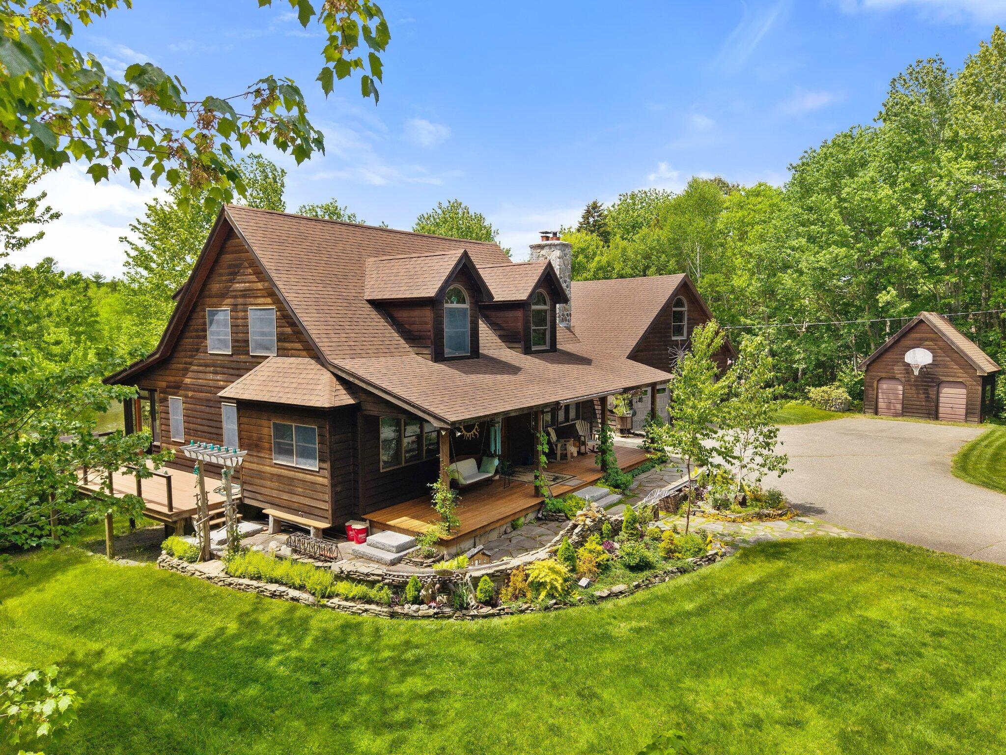 31 Hallbrook Way