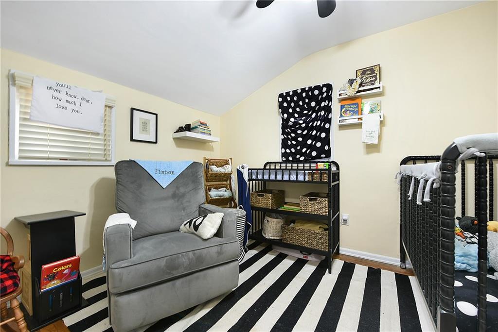 117 Parkedge Road Pittsburgh, PA 15220 - Photo 15 of 23 Gallery Image 15