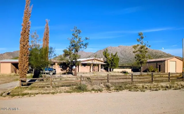 $437,000 | 23380 Gold Dollar Lane, Congress, AZ 85332