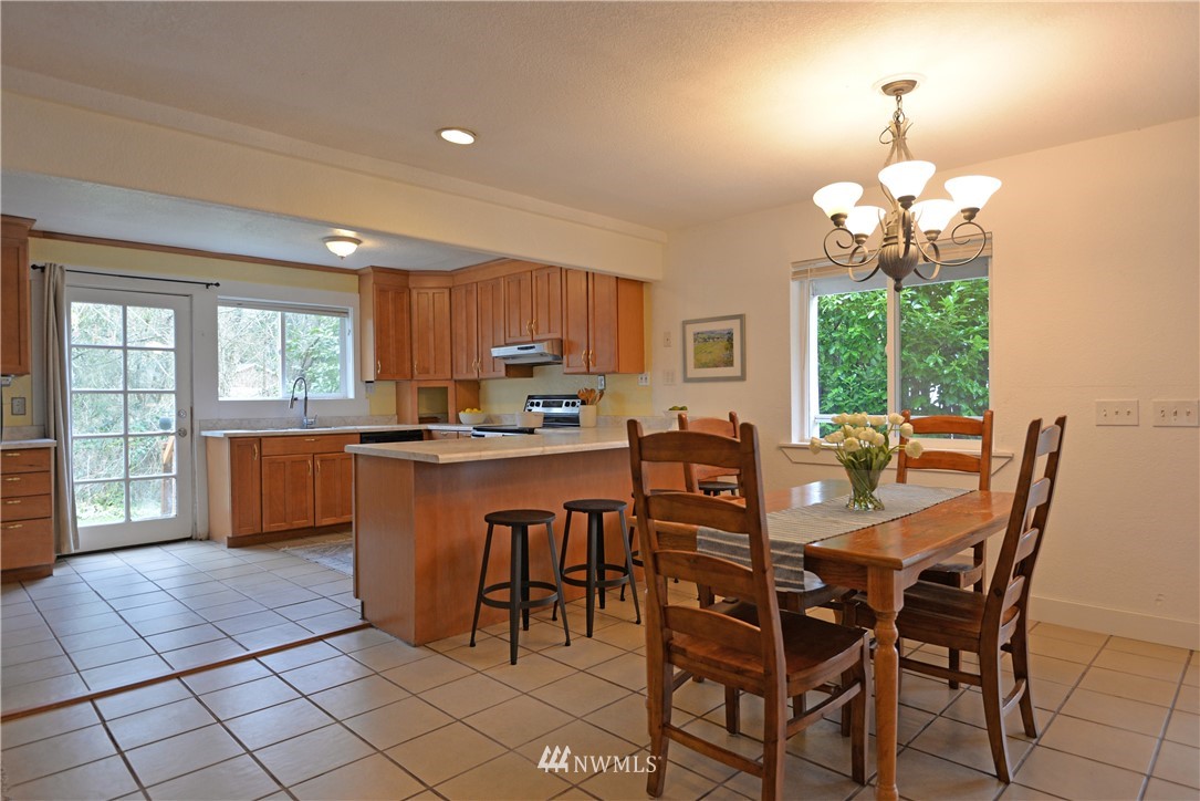 5383 Southeast Alpine Road Olalla, WA 98359 - Photo 11 of 37 Gallery Image 11
