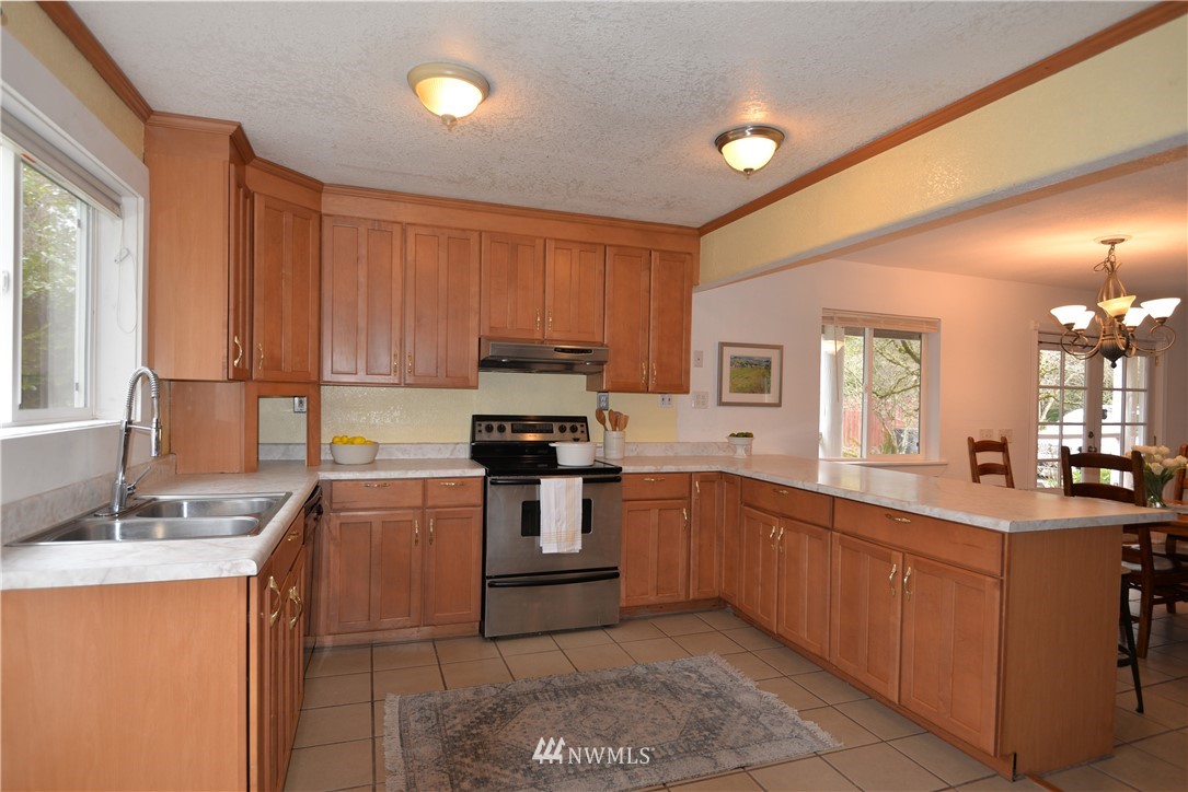 5383 Southeast Alpine Road Olalla, WA 98359 - Photo 13 of 37 Gallery Image 13