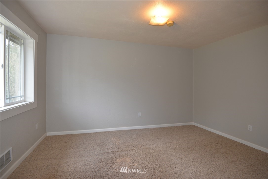 5383 Southeast Alpine Road Olalla, WA 98359 - Photo 26 of 37 Gallery Image 26