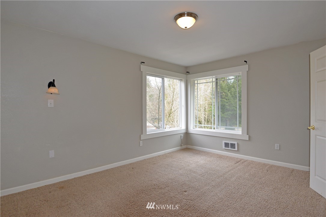 5383 Southeast Alpine Road Olalla, WA 98359 - Photo 32 of 37 Gallery Image 32