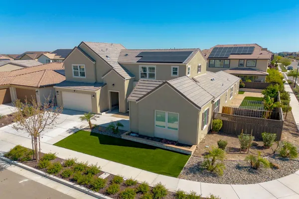 $1,150,000 | 4676 Ian Lane, Tracy, CA 95377