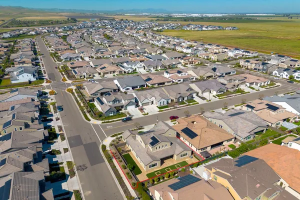 $1,150,000 | 4676 Ian Lane, Tracy, CA 95377