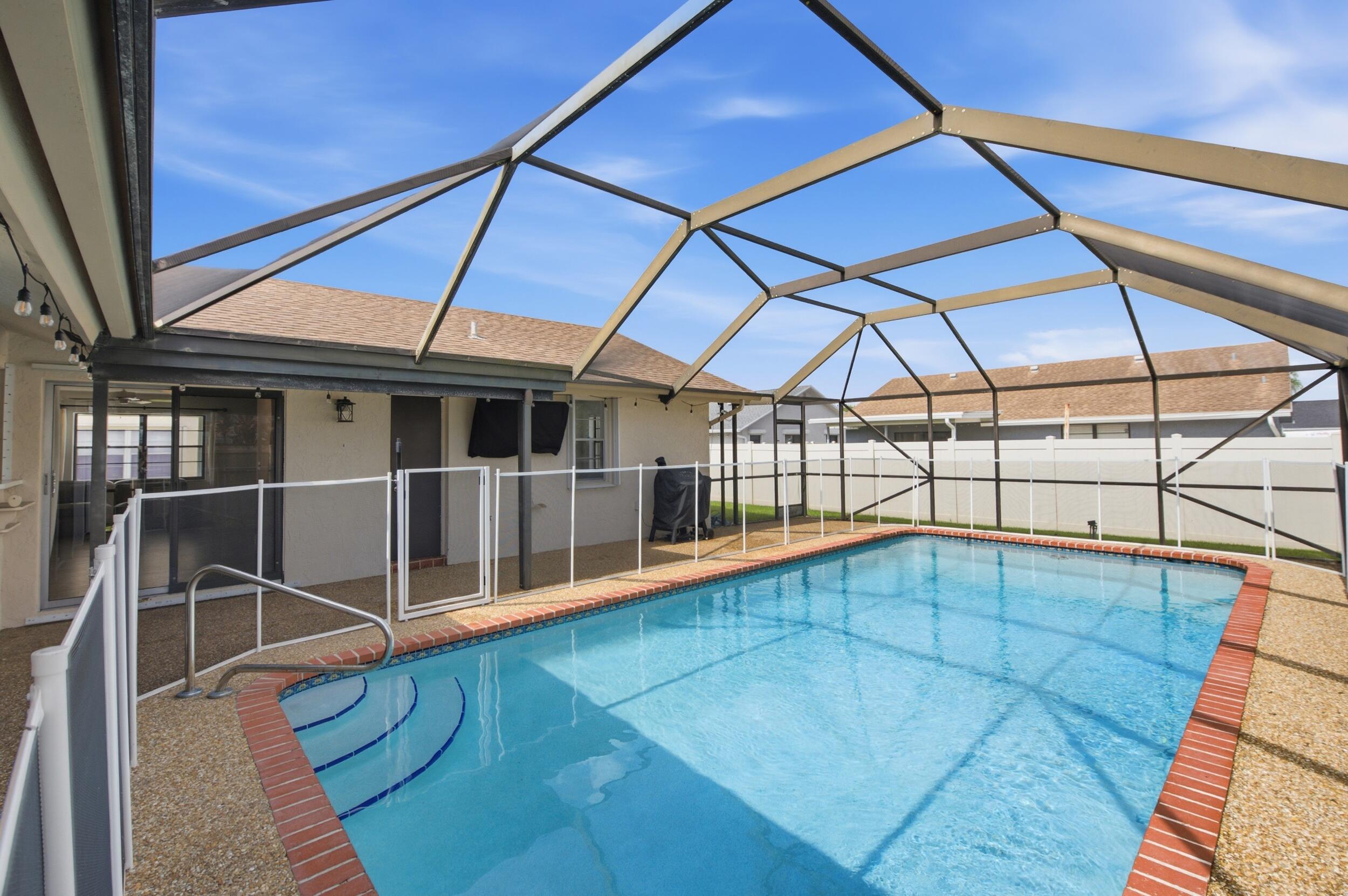 23083 Southwest 54th Avenue Boca Raton, FL 33433 - Photo 4 of 41 Pool