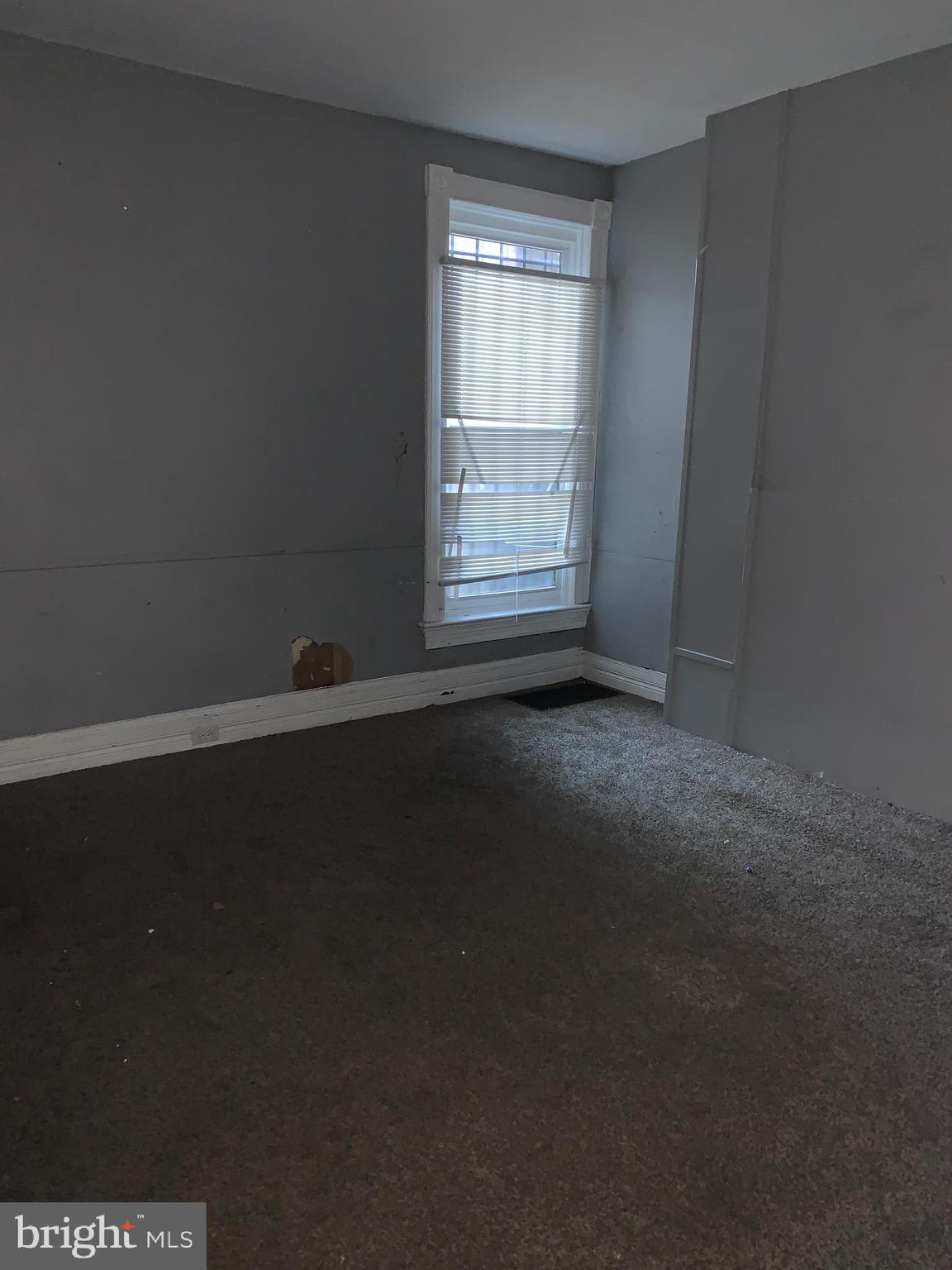 712 Dolphin Street Baltimore, MD 21217 - Photo 5 of 21