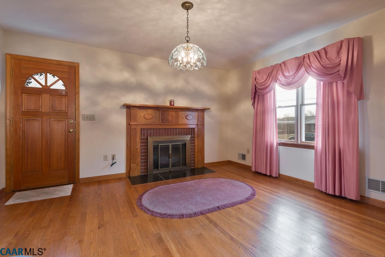 329 Judges Road Stanardsville, VA 22973 - Photo 3 of 14 Fireplace can be wood-burning or gas...now has gas logs