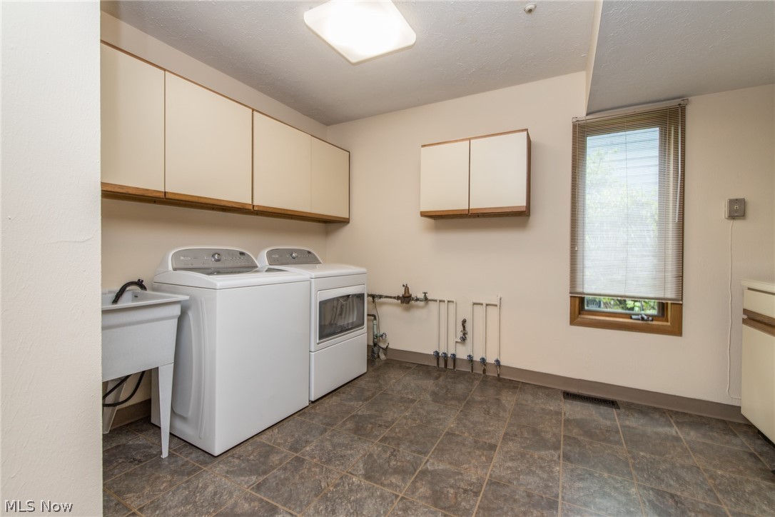 2176 Coventry Road Cleveland Heights, OH 44118 - Photo 11 of 26