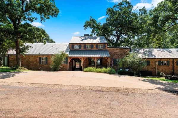 $979,000 | 5324 Shady Lane, Malakoff, TX 75148