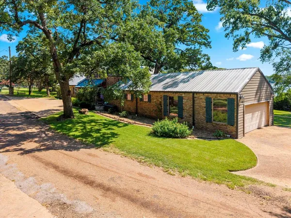 $979,000 | 5324 Shady Lane, Malakoff, TX 75148