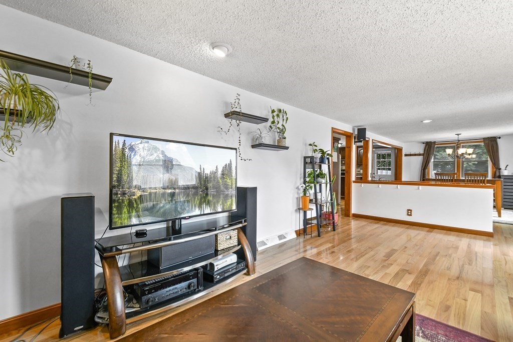 1 Depot Road Oxford, MA 01540 - Photo 4 of 29 Gallery Image 4