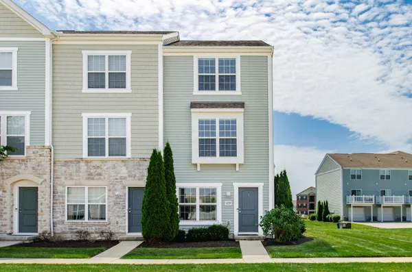 $279,000 | 5779 Passage Creek Drive, Unit 1, Dublin, OH 43016