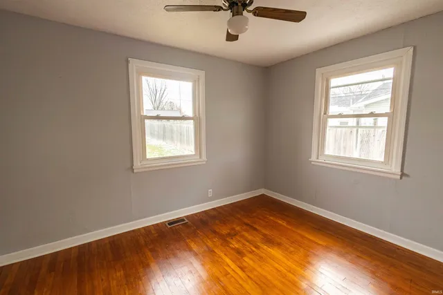 $150,000 | 844 West Frank Street, Mitchell, IN 47446