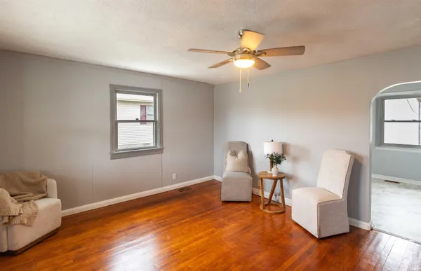 $145,000 | 844 West Frank Street, Mitchell, IN 47446