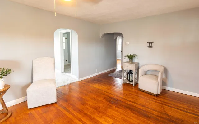 $150,000 | 844 West Frank Street, Mitchell, IN 47446