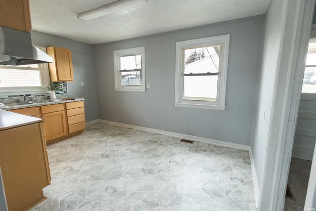 $150,000 | 844 West Frank Street, Mitchell, IN 47446