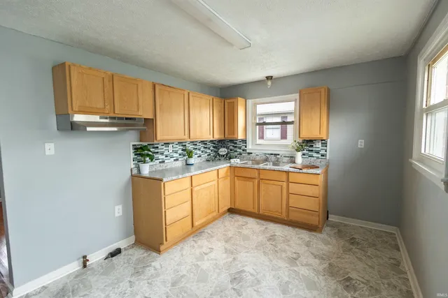 $150,000 | 844 West Frank Street, Mitchell, IN 47446