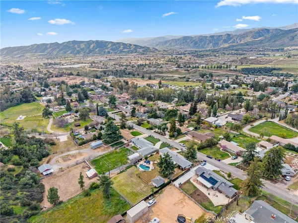 $885,000 | 36289 Panorama Drive, Yucaipa, CA 92399