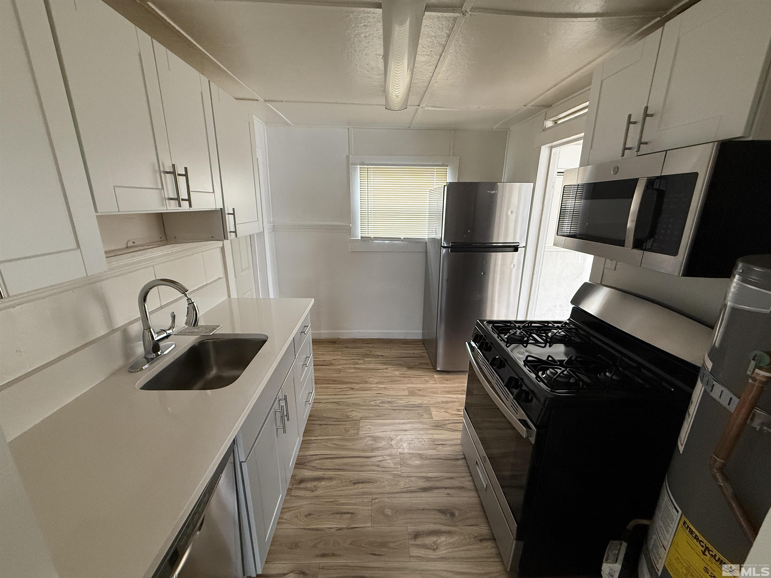 519 Elko Avenue Reno, NV 89512 - Photo 7 of 18