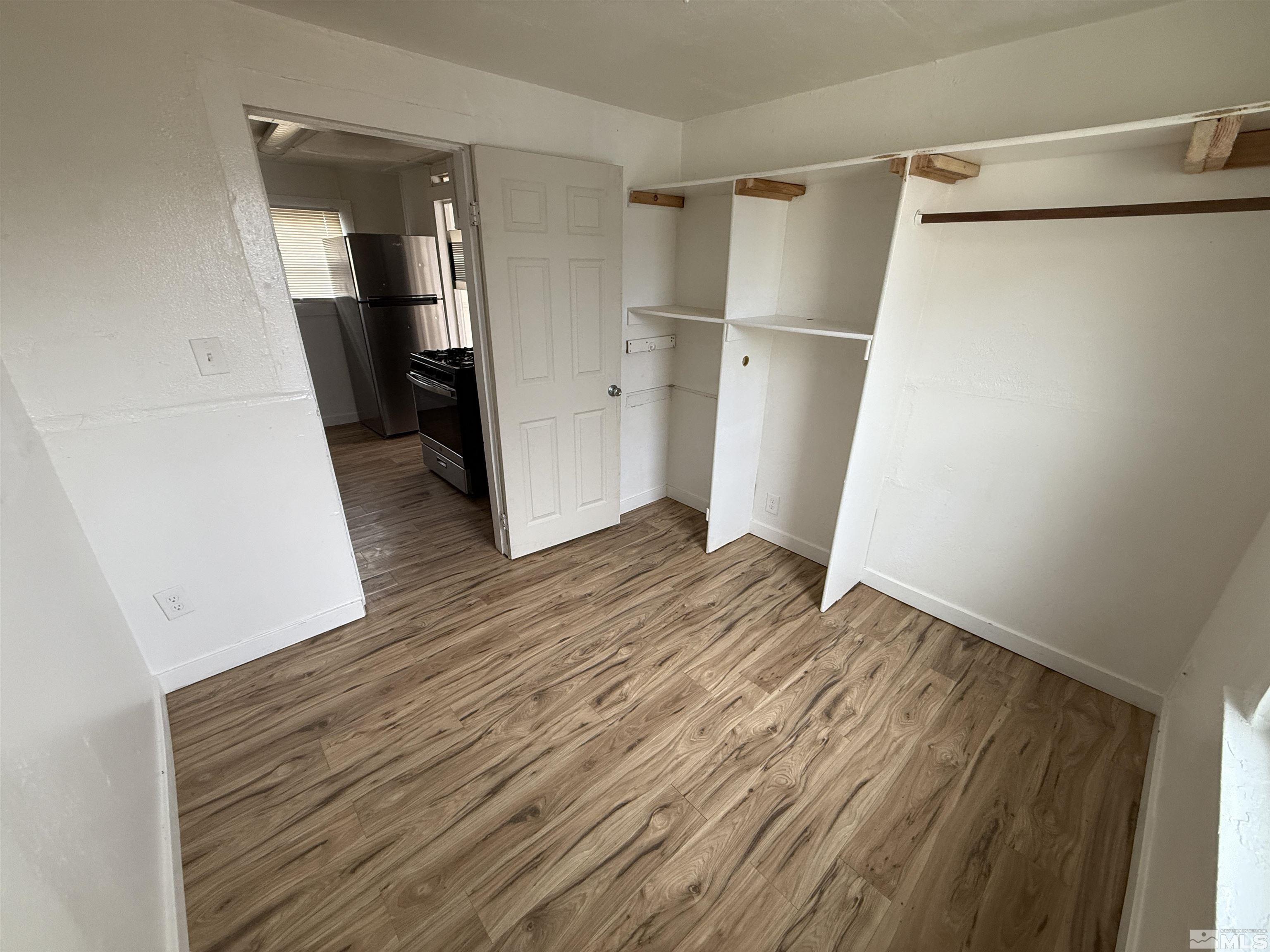 519 Elko Avenue Reno, NV 89512 - Photo 8 of 18