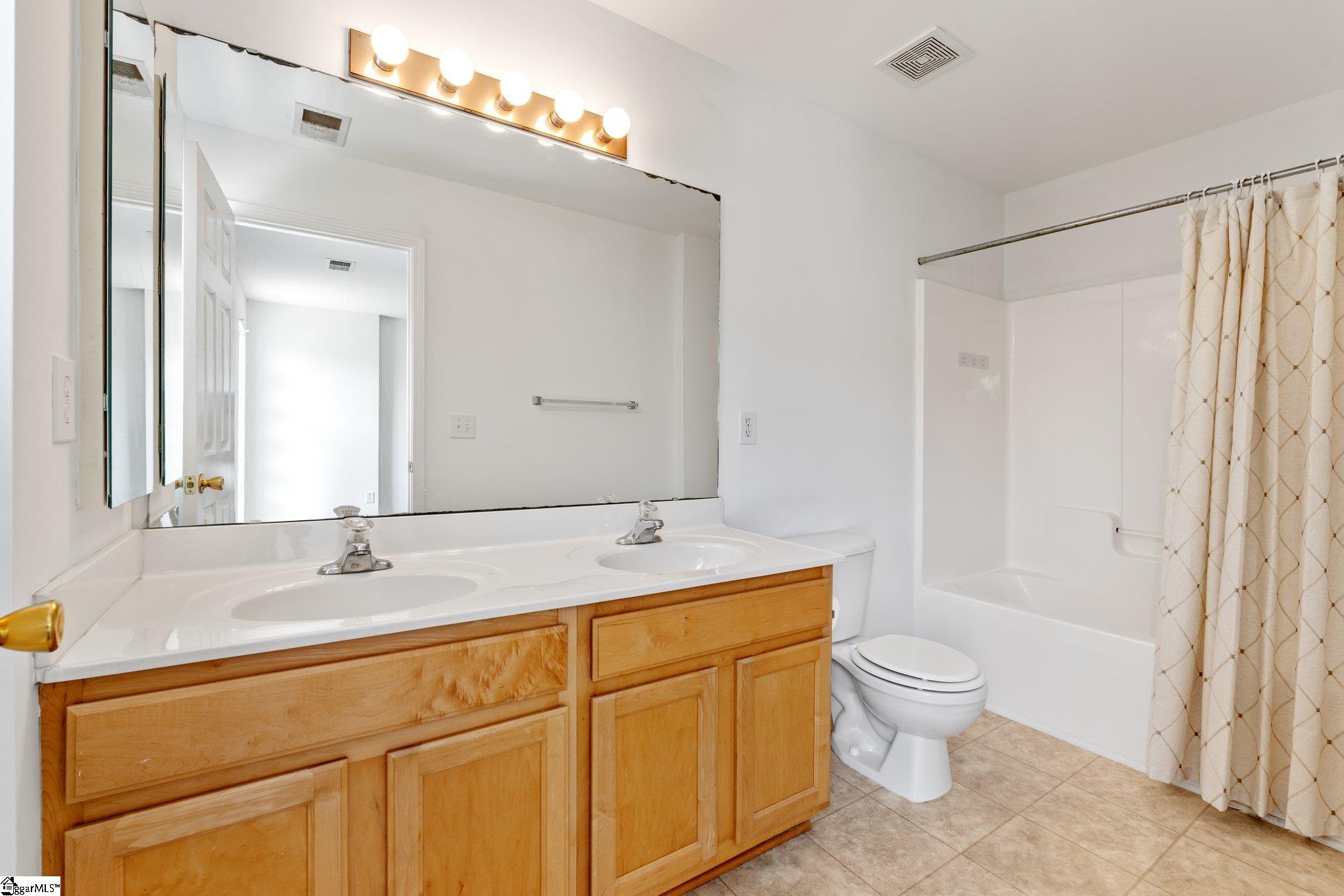 205 Spring Crossing Circle Greer, SC 29650 - Photo 12 of 16